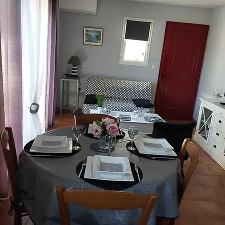 Location Saisonniere En Provence 아파트 *
