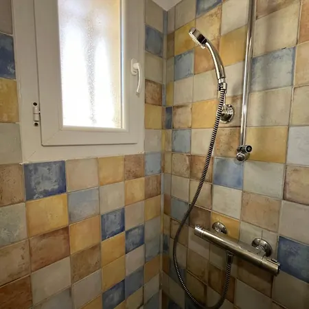 Location Saisonniere En Provence * Rochefort-du-Gard